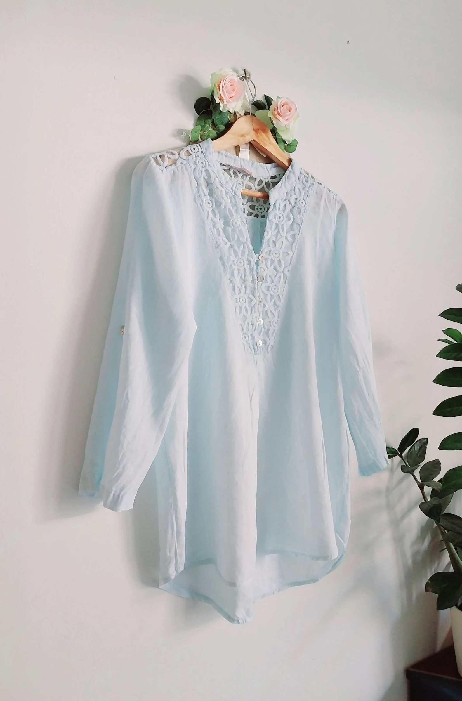 Sky blue linen slip dress 100% linen Berengelle embroidery finish Size 38 – photo 2